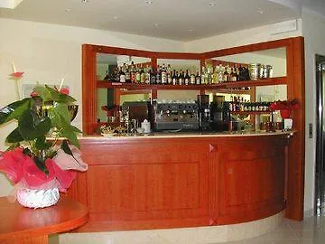 Hotel Villa Adriana Βιαρέτζιο 3*,  Ιταλία