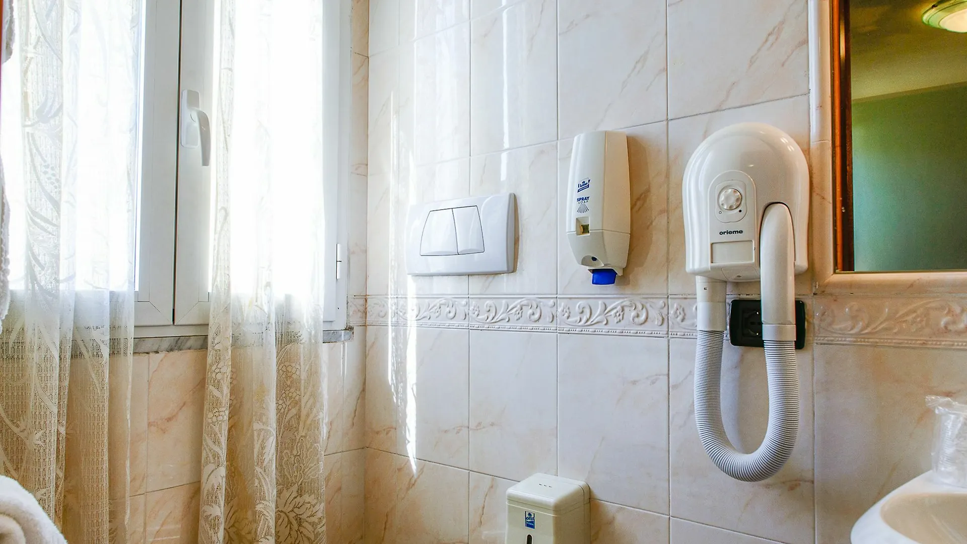 Hotel Villa Adriana Viareggio